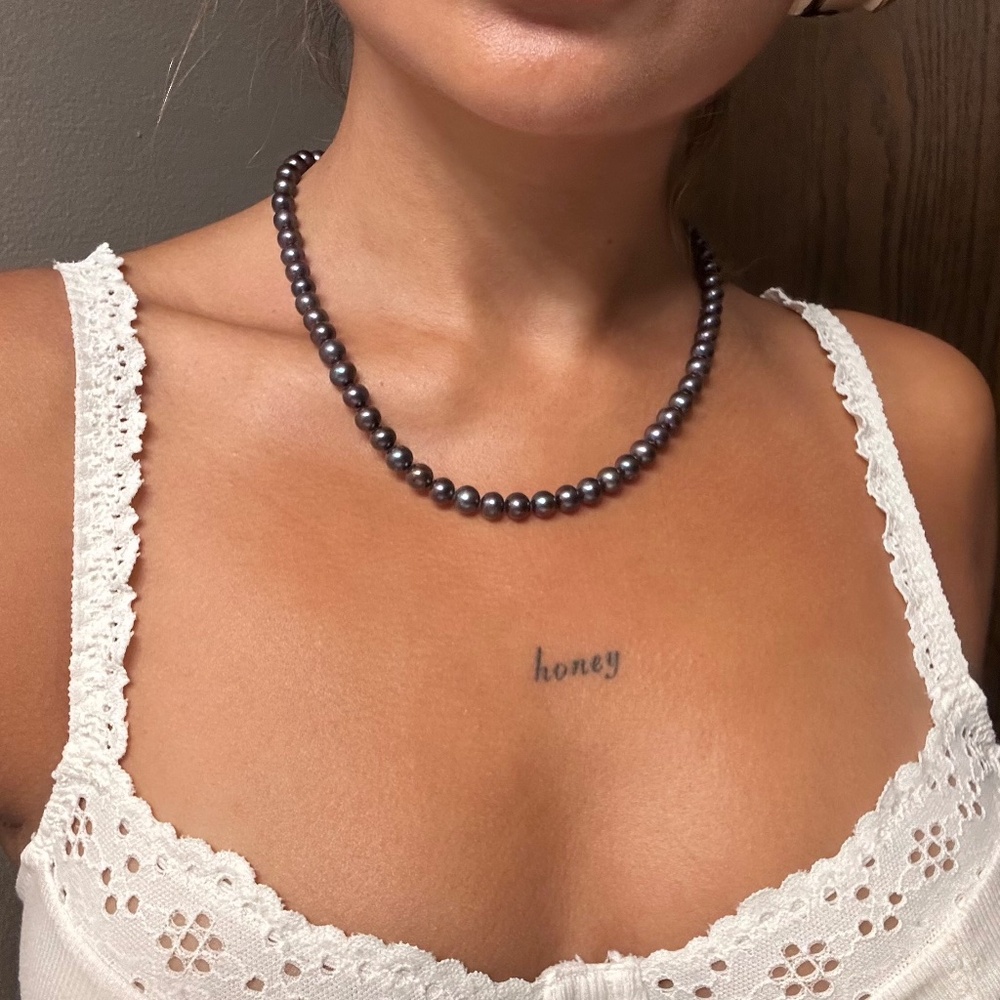 Vintage Dark Pearl Choker Necklace